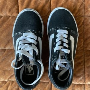 Kids vans old skool shoes, black, size 11, nwot